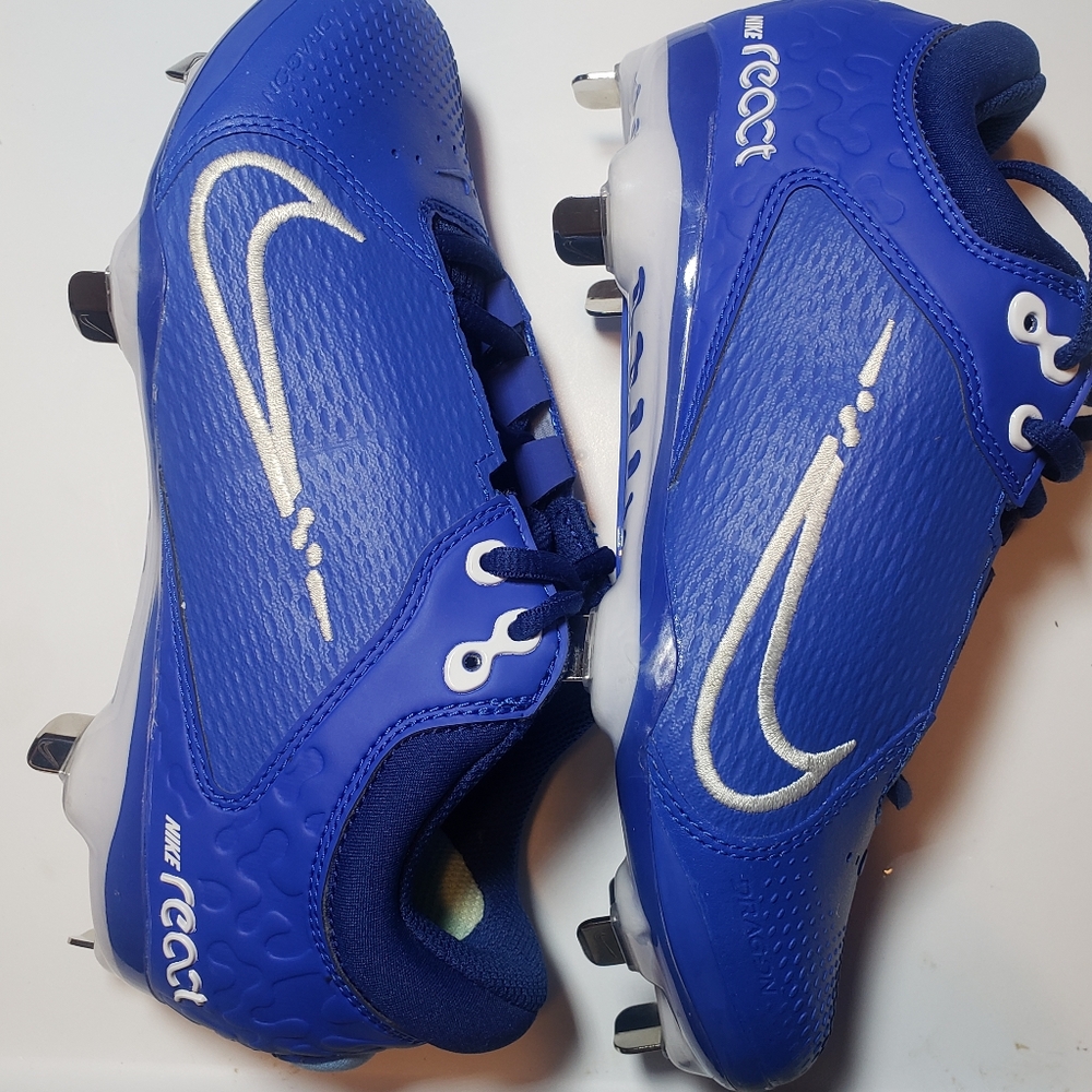 Nike Women Blue Hyperdiamond 4 metal Softball Cleats - Size 5
